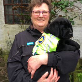 Hvalpeaspirant Sorba og hvalpevært Dorte