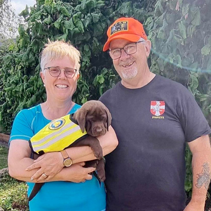 Hvalpevært Lisbeth og hvalpeaspirant Teton